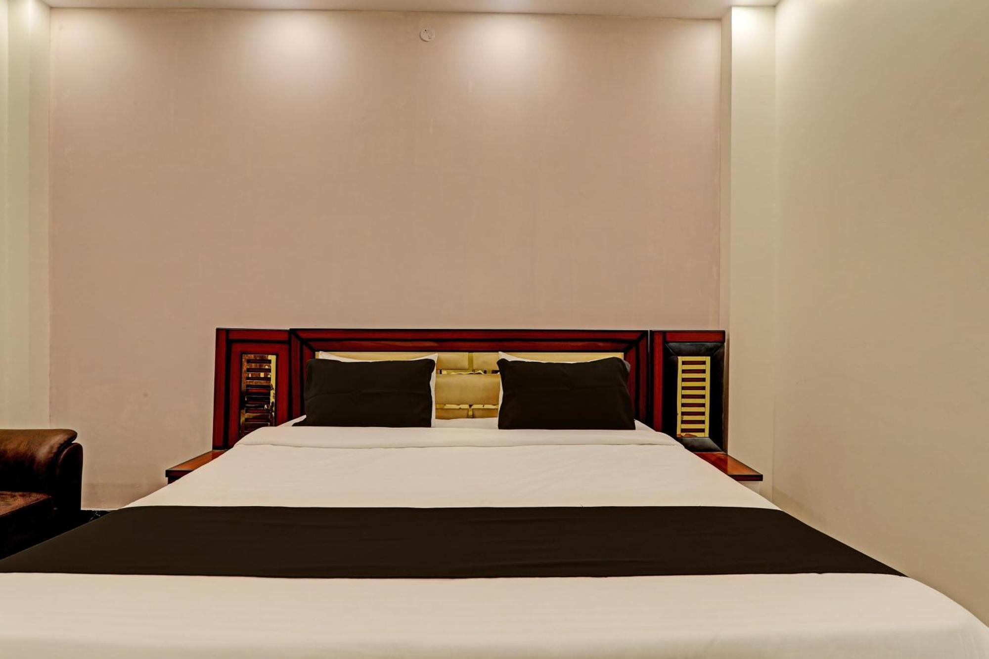 Hotel O Awadh International Bela Pratapgarh Екстериор снимка