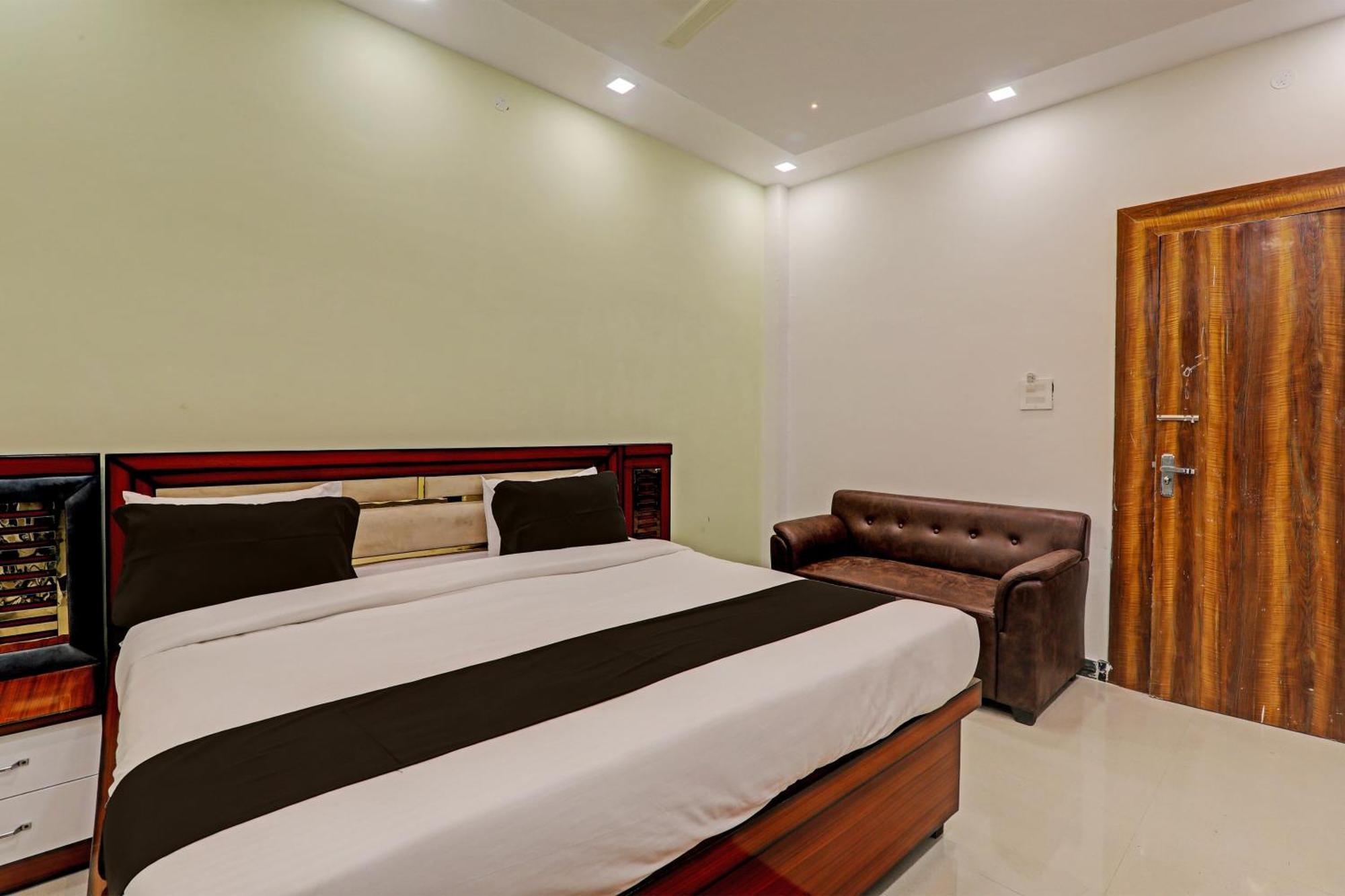 Hotel O Awadh International Bela Pratapgarh Екстериор снимка
