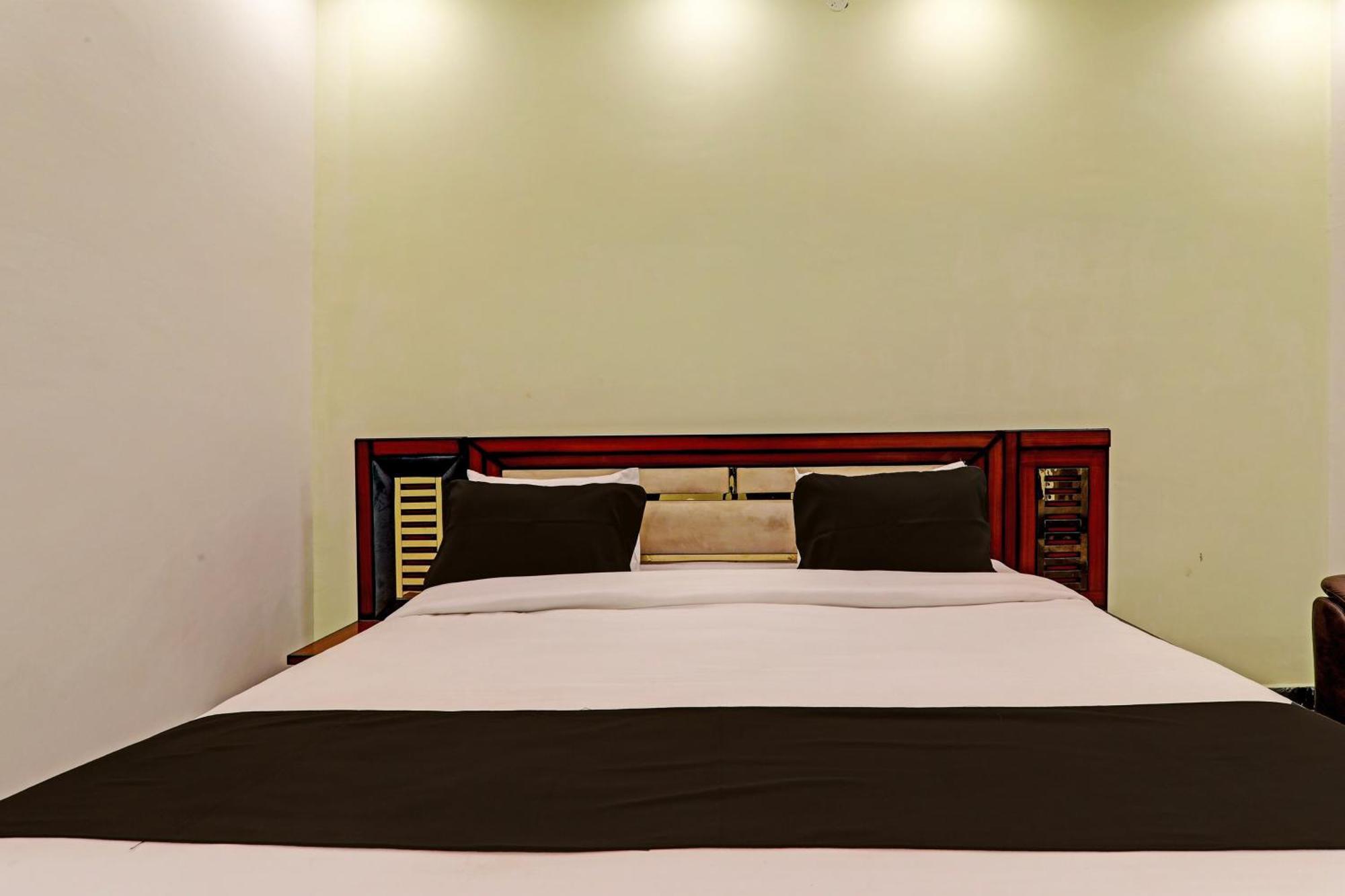 Hotel O Awadh International Bela Pratapgarh Екстериор снимка