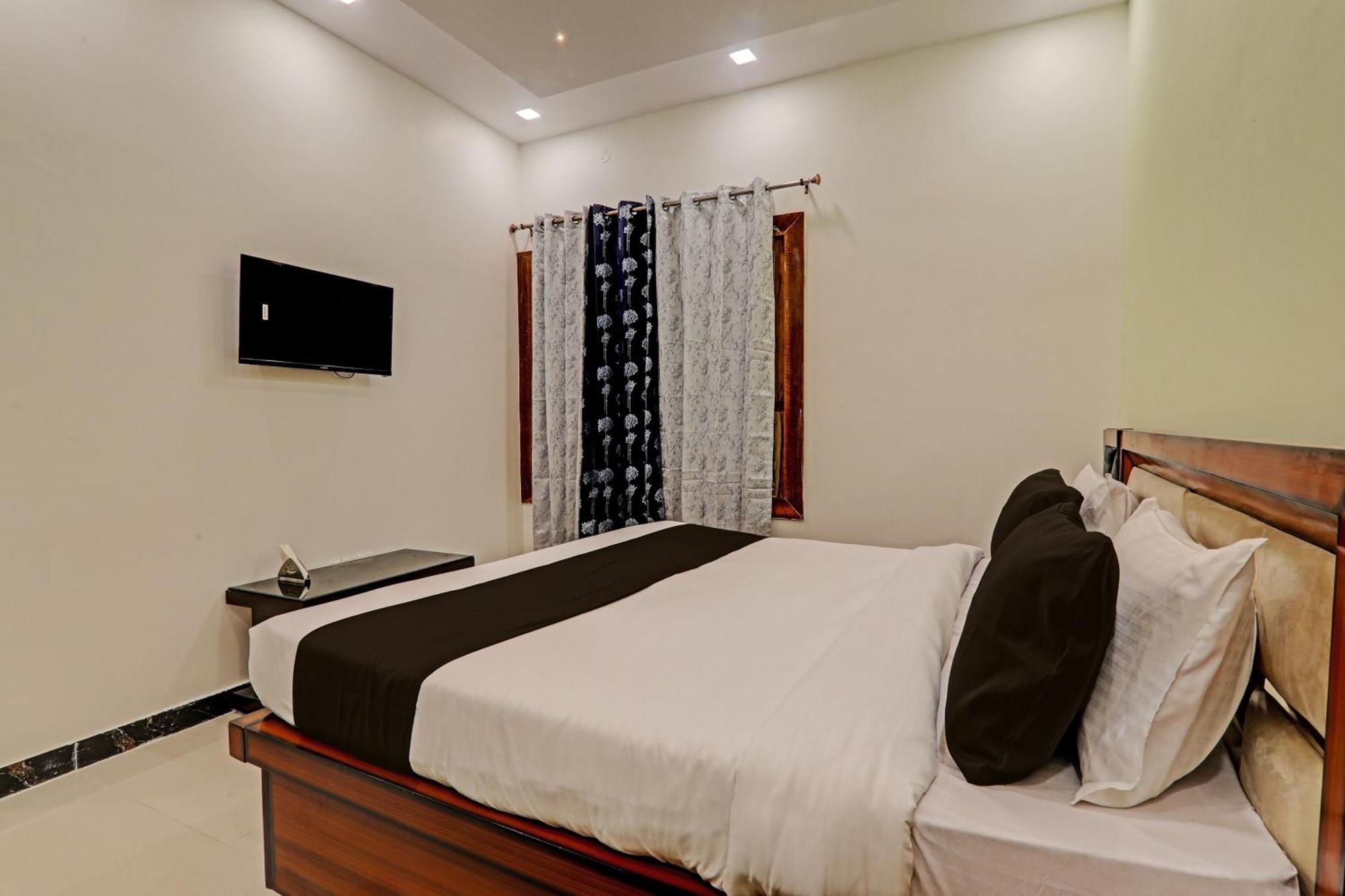Hotel O Awadh International Bela Pratapgarh Екстериор снимка