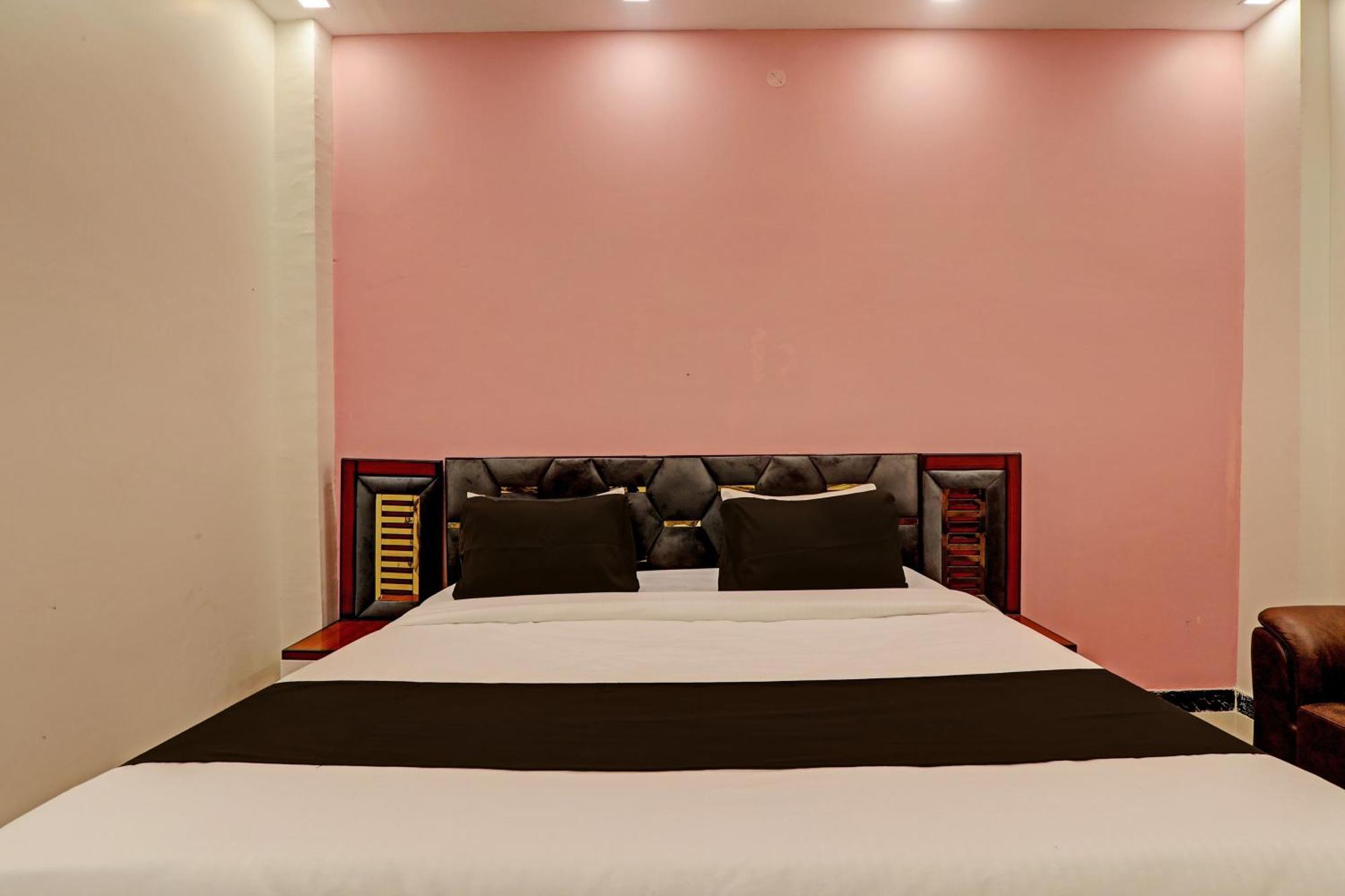 Hotel O Awadh International Bela Pratapgarh Екстериор снимка